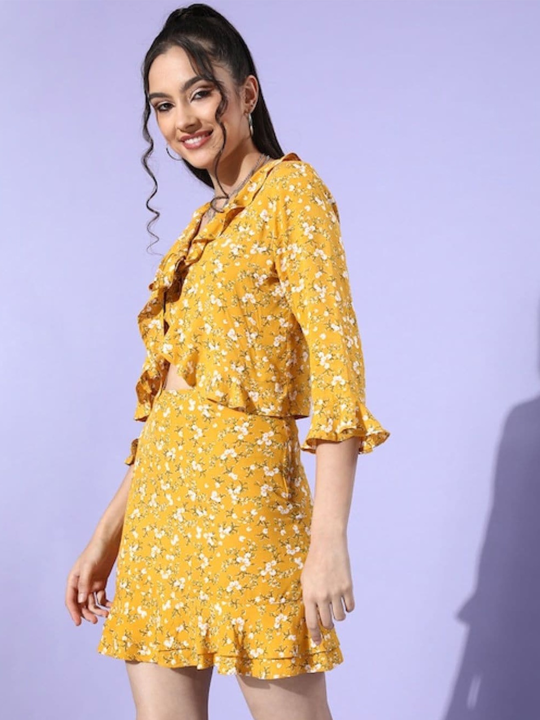 

Sera Women Printed Crop Tie-Up Shrug, Yellow