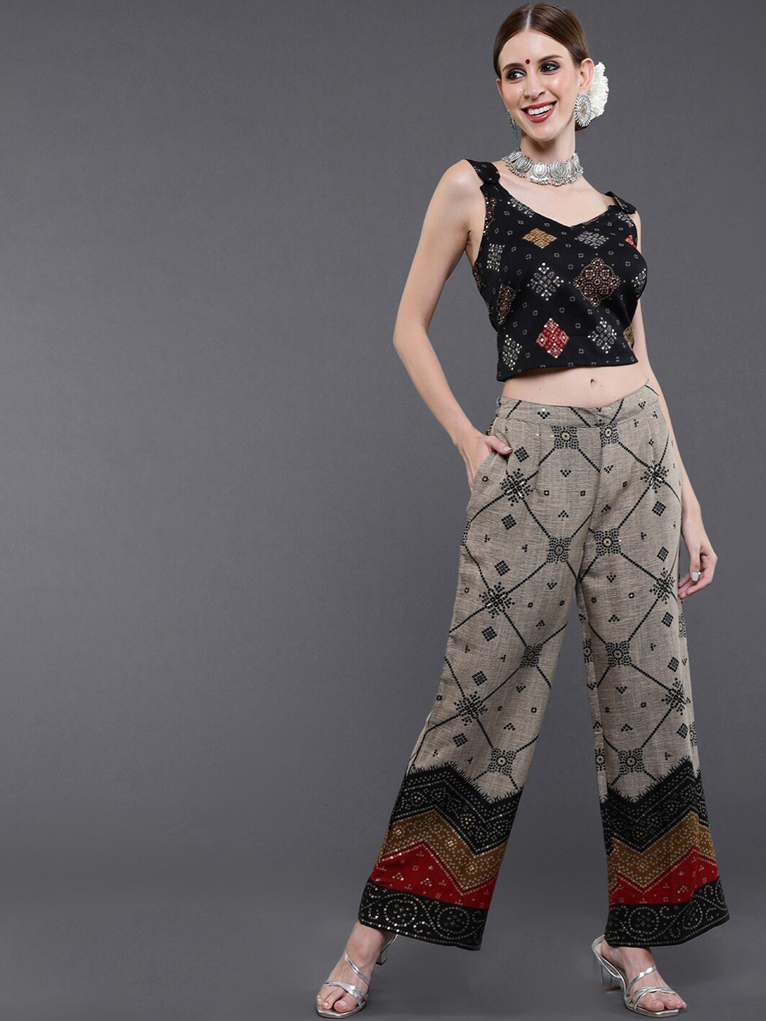 

saubhagya Women Printed Sleeveless Top With Palazzo, Black