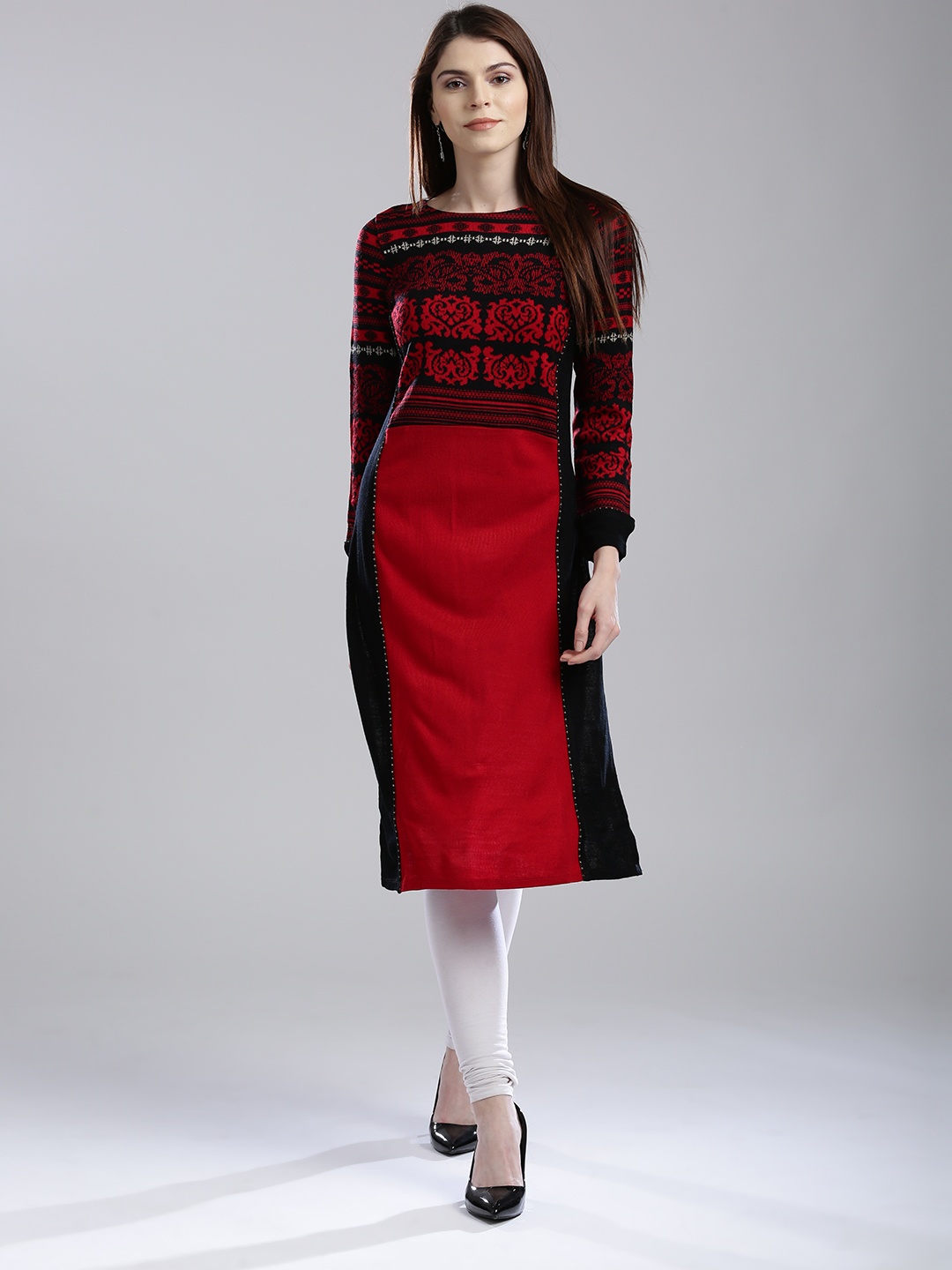 

W Women Black & Red Woven Design Straight Kurta