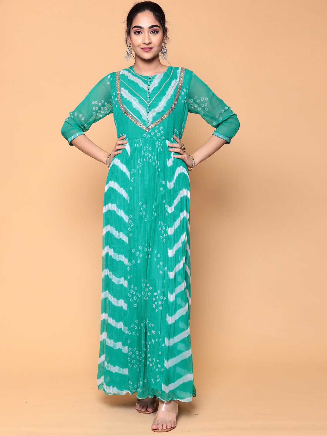 

ZARI Chevron Printed Round Neck Gotta Patti A-Line Kurta, Green