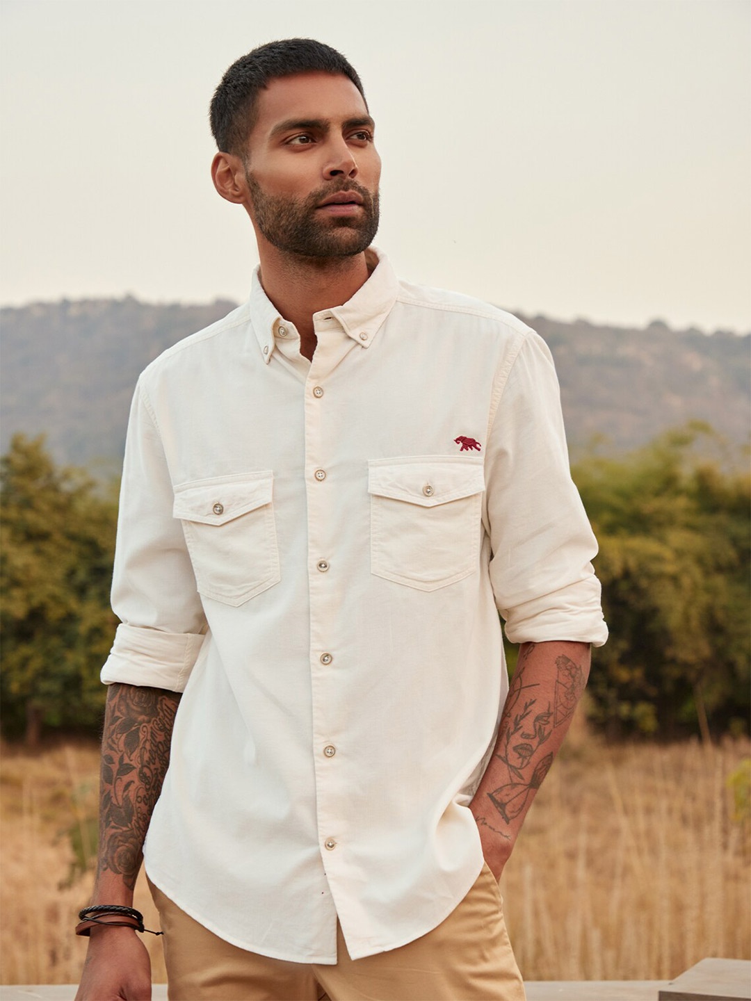 

Andamen Front Pockets Slim Fit Corduroy Shirt, Off white