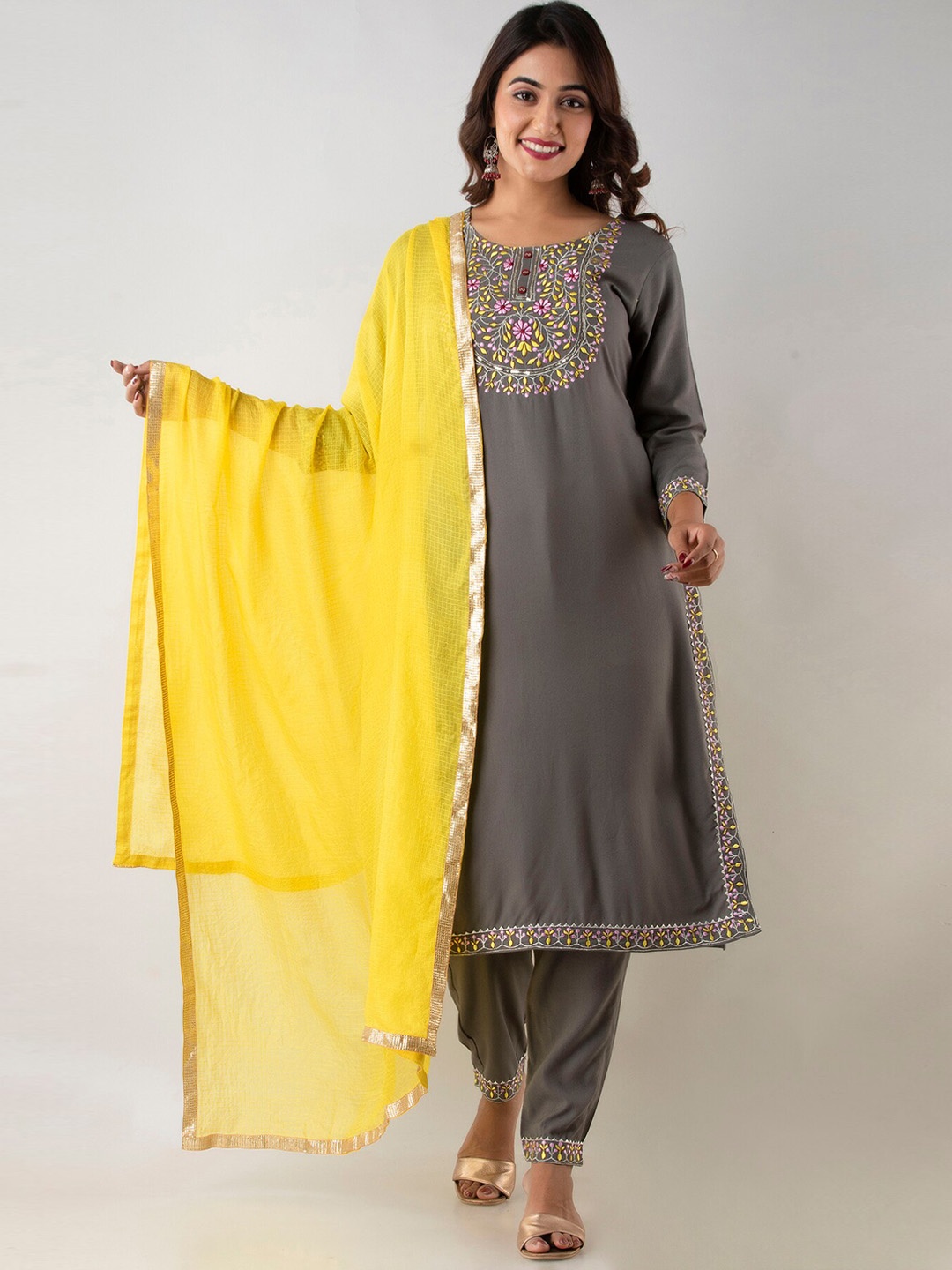 

Kurtipedia Embroidered Thread Work Yoke Design Kurta with Trousers & Dupatta, Grey