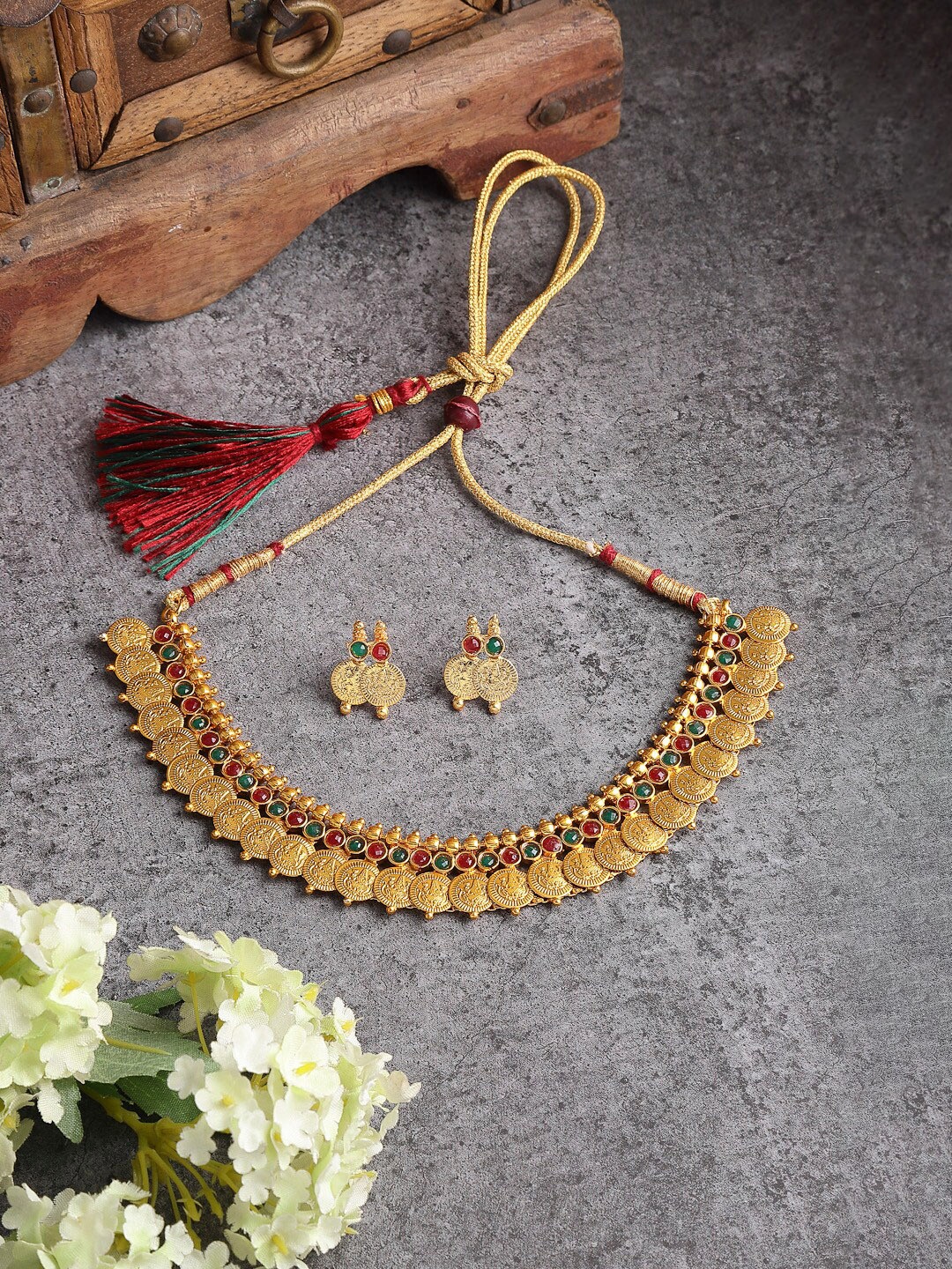 

ZENEME Gold-Plated Stone-Studded & Beaded Temple Jewellery Set