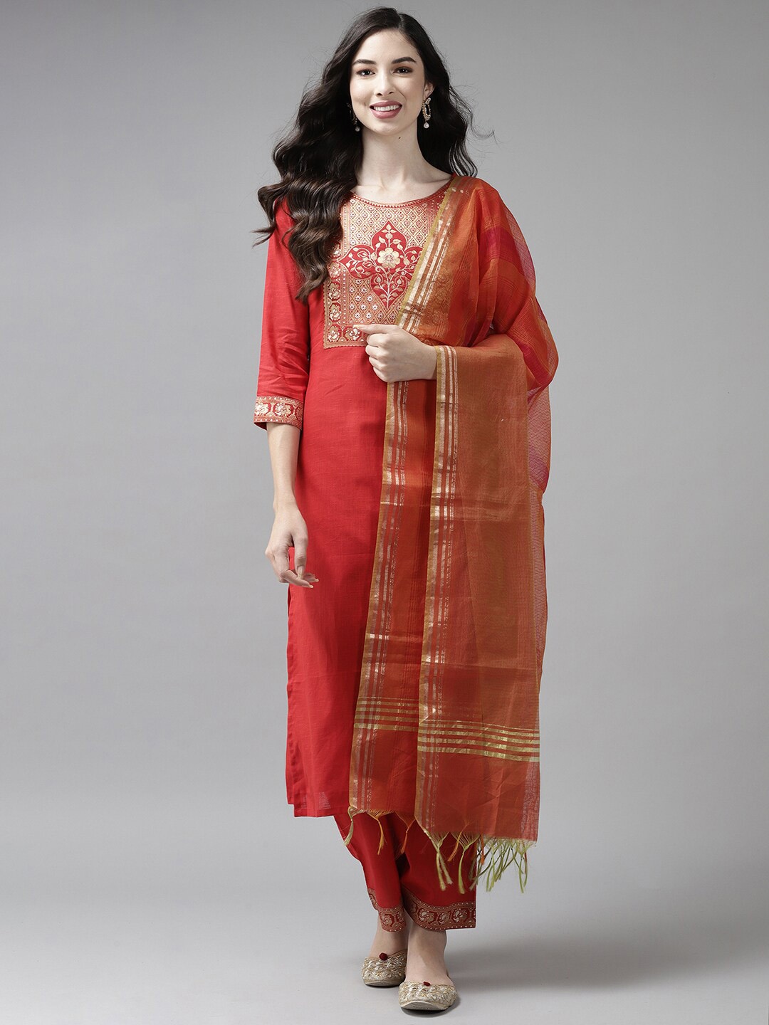 

Indo Era Floral Printed Yoke Design Straight Kurta With Palazzos & Dupatta, Red