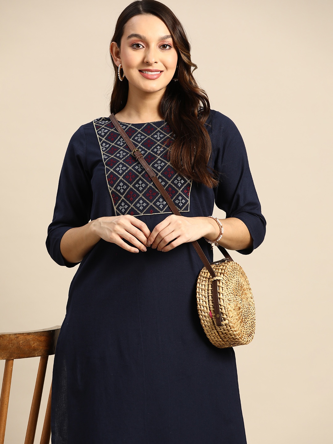 

Sangria Women Geometric Yoke Design Kurta, Navy blue