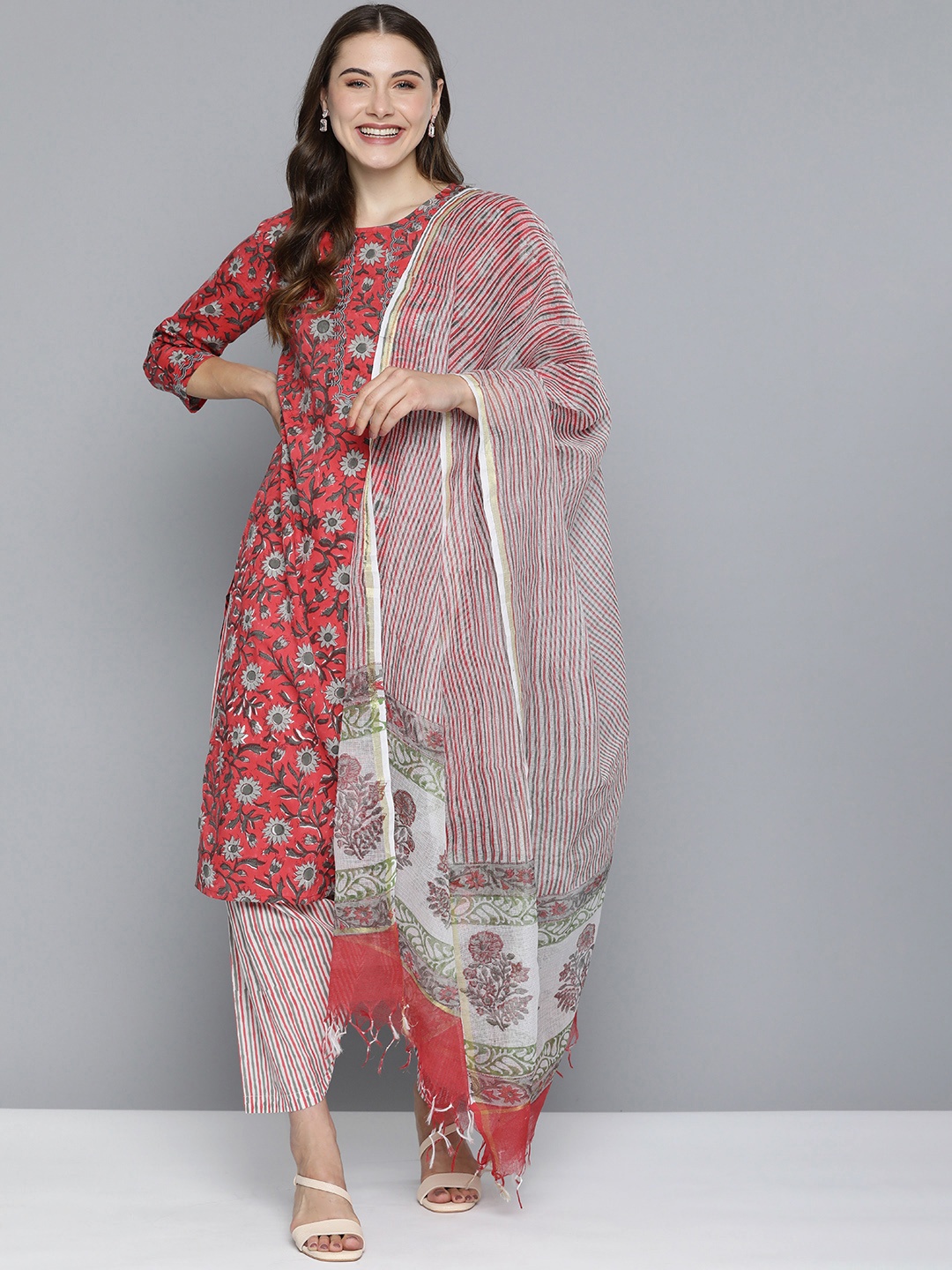 

HERE&NOW Floral Printed Regular Pure Cotton Kurta with Salwar & With Dupatta, Red