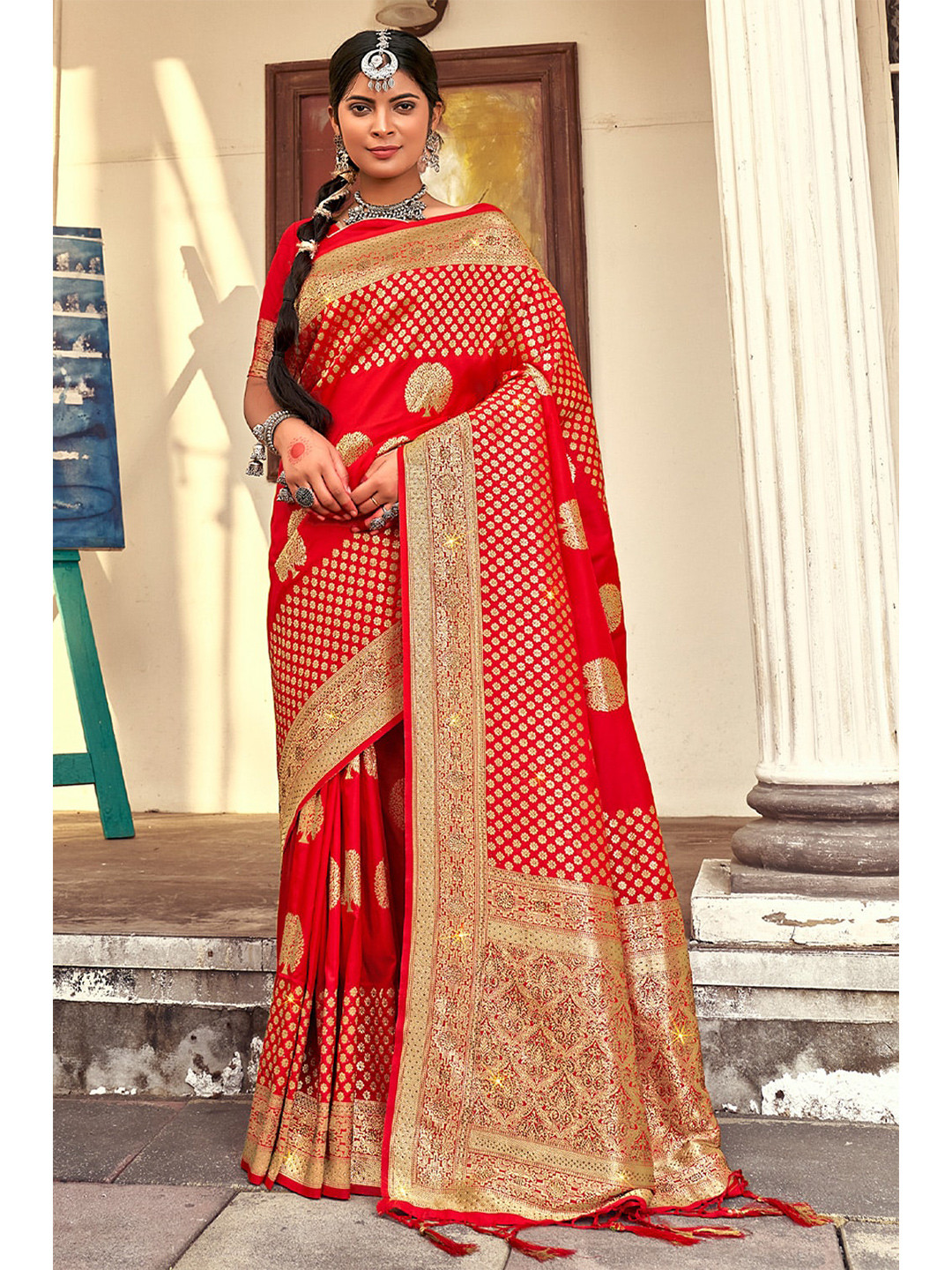 

Exclusiva Woven Design Zari Banarasi Saree, Red