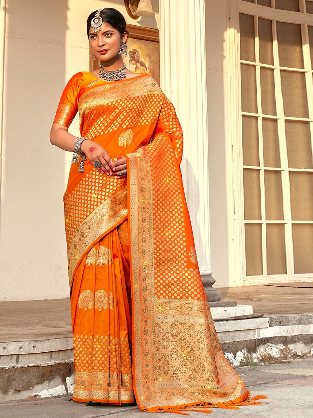 

Exclusiva Woven Design Zari Banarasi Saree, Mustard