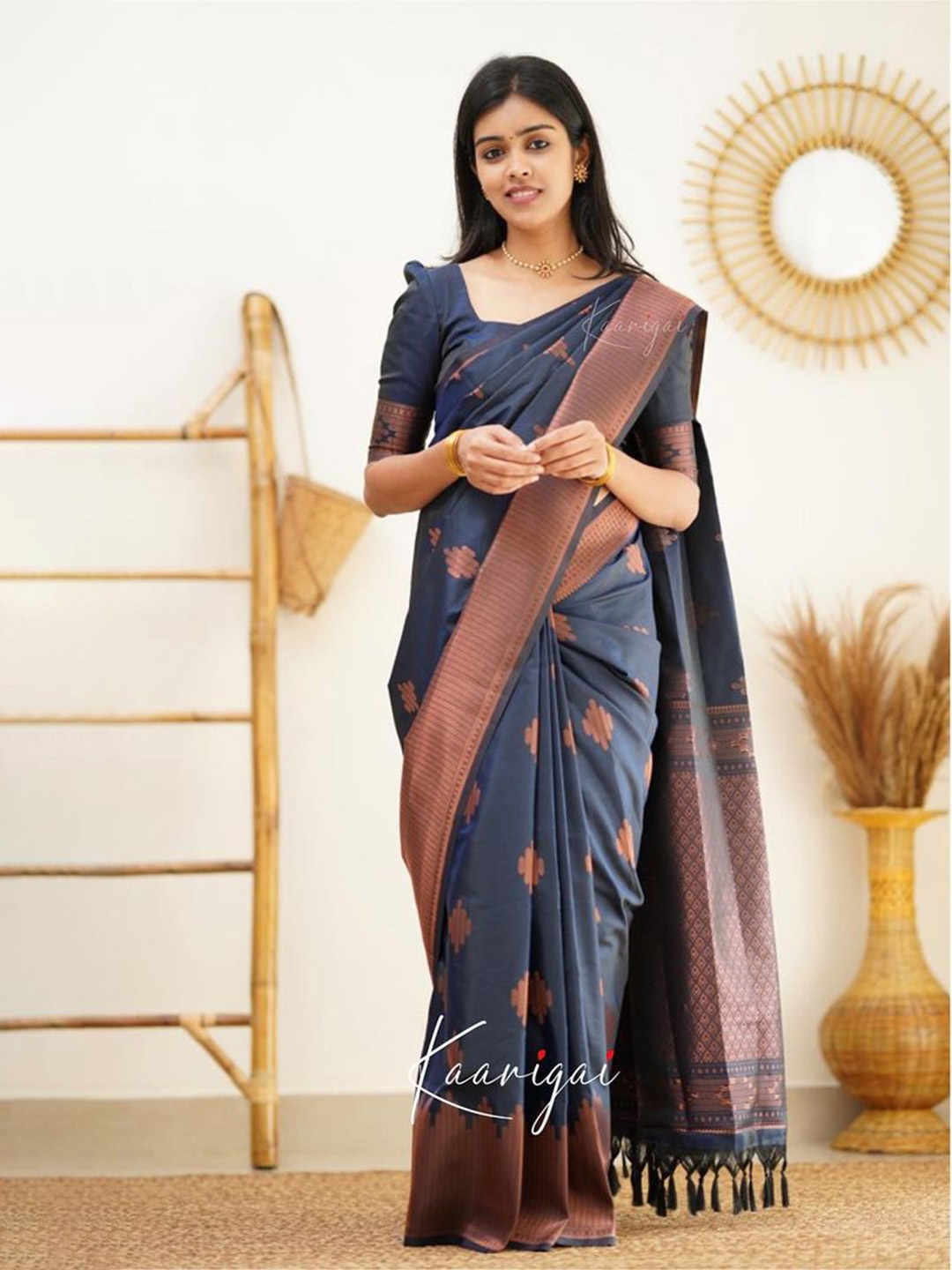 

ORUS Woven Design Zari Silk Blend Kanjeevaram Saree, Navy blue