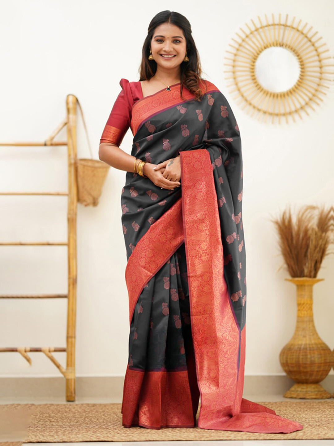 

ORUS Woven Design Zari Silk Blend Kanjeevaram Saree, Black