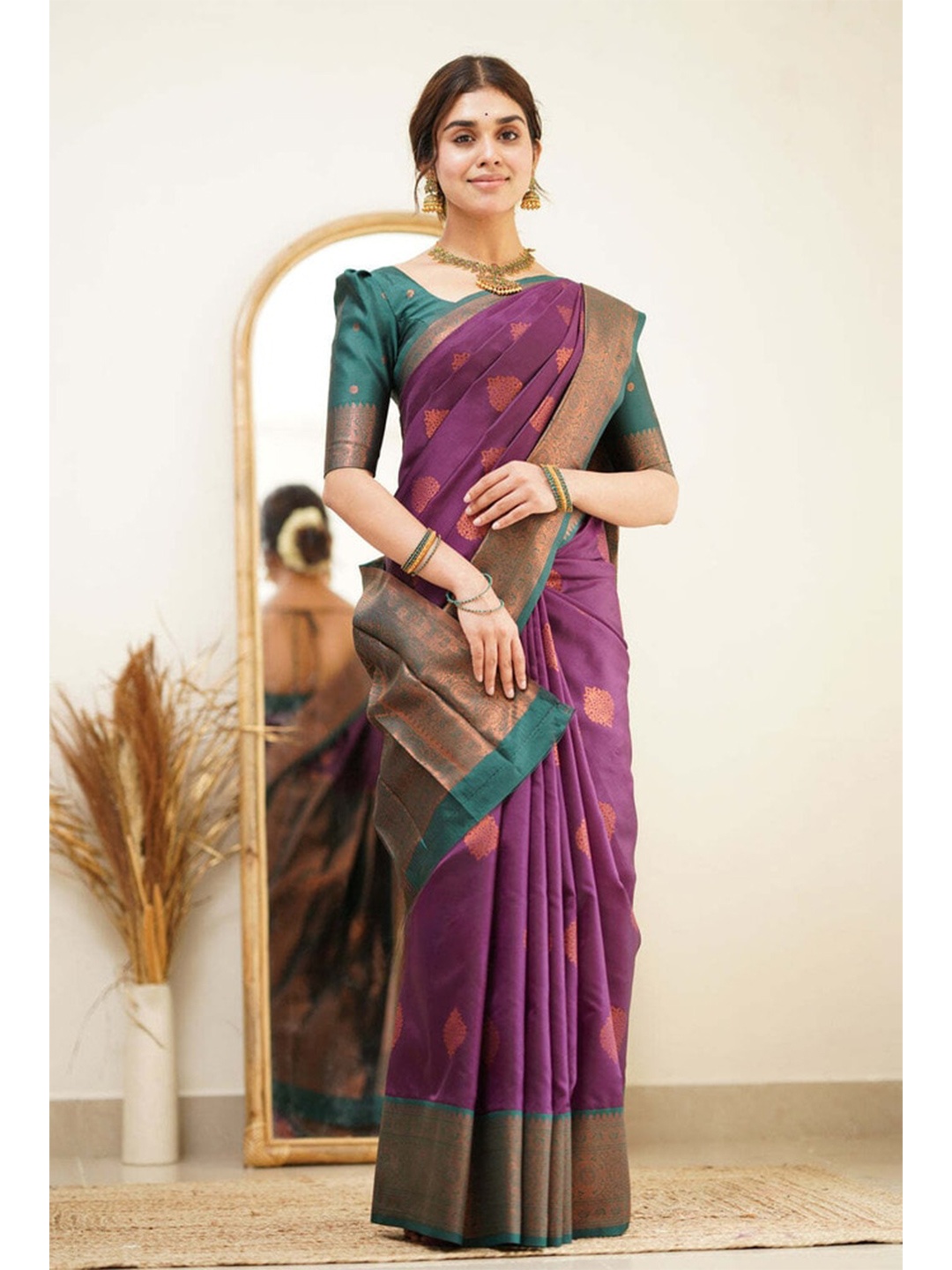 

ORUS Woven Design Zari Ethnic Motifs Kanjeevaram Saree, Purple