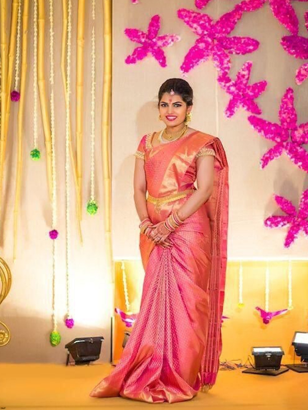 

ORUS Woven Design Zari Ethnic Motifs Banarasi Saree, Pink