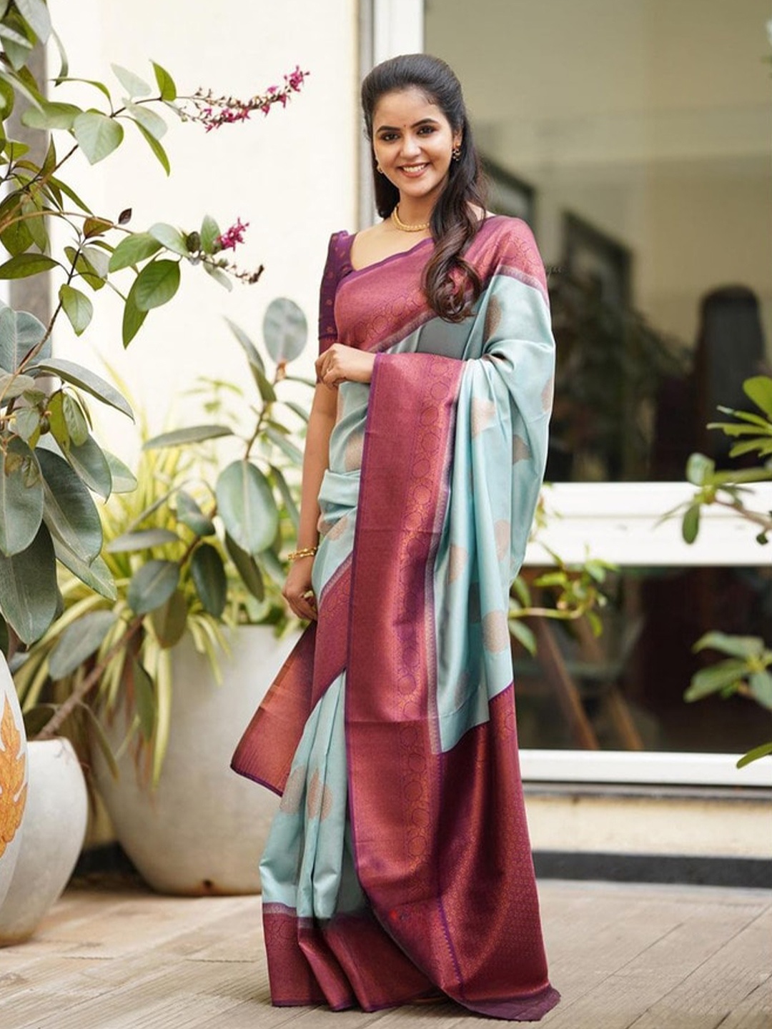 

ORUS Woven Design Zari Ethnic Motifs Kanjeevaram Saree, Turquoise blue