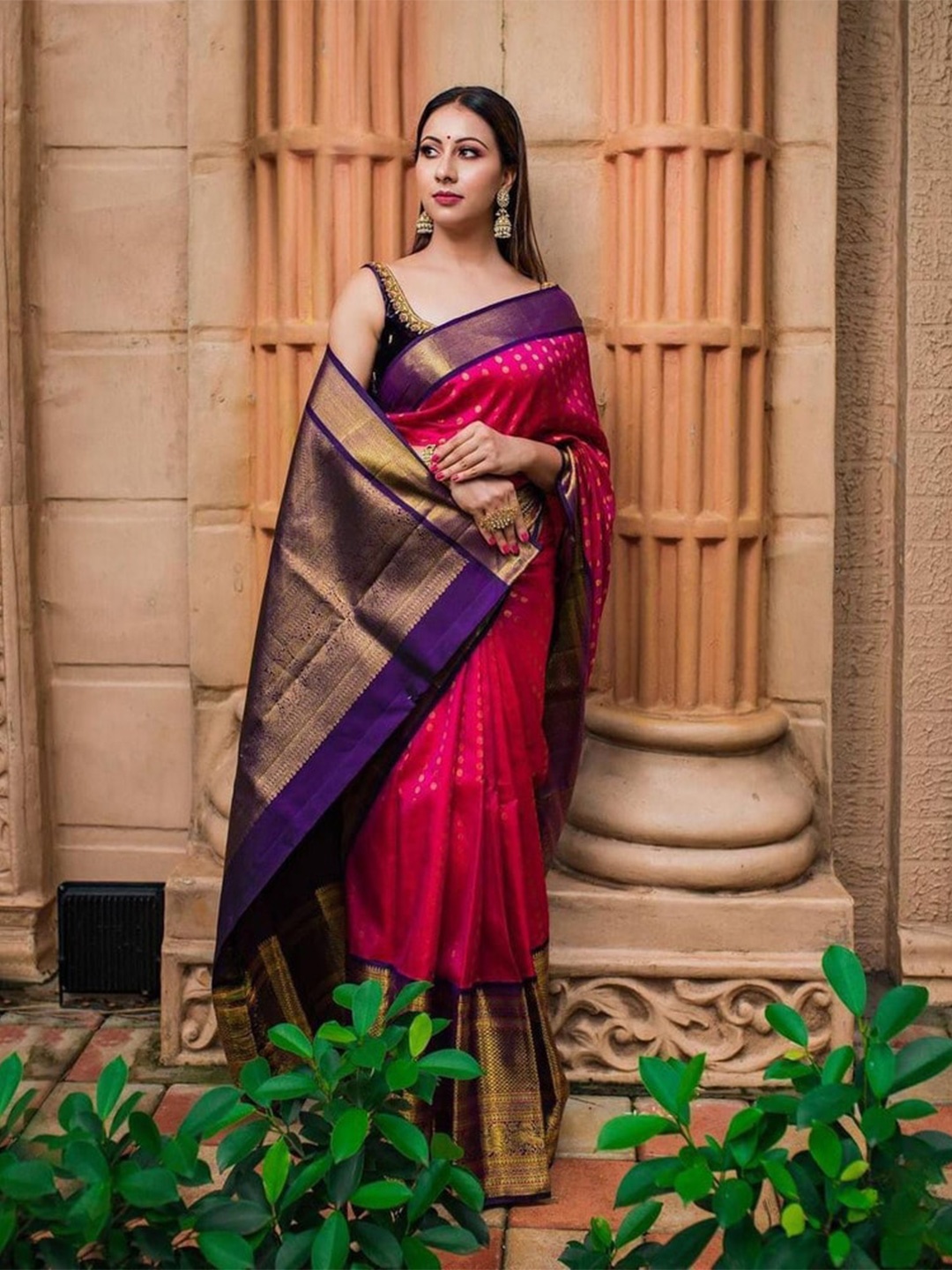 

ORUS Woven Design Zari Silk Blend Banarasi Saree, Pink