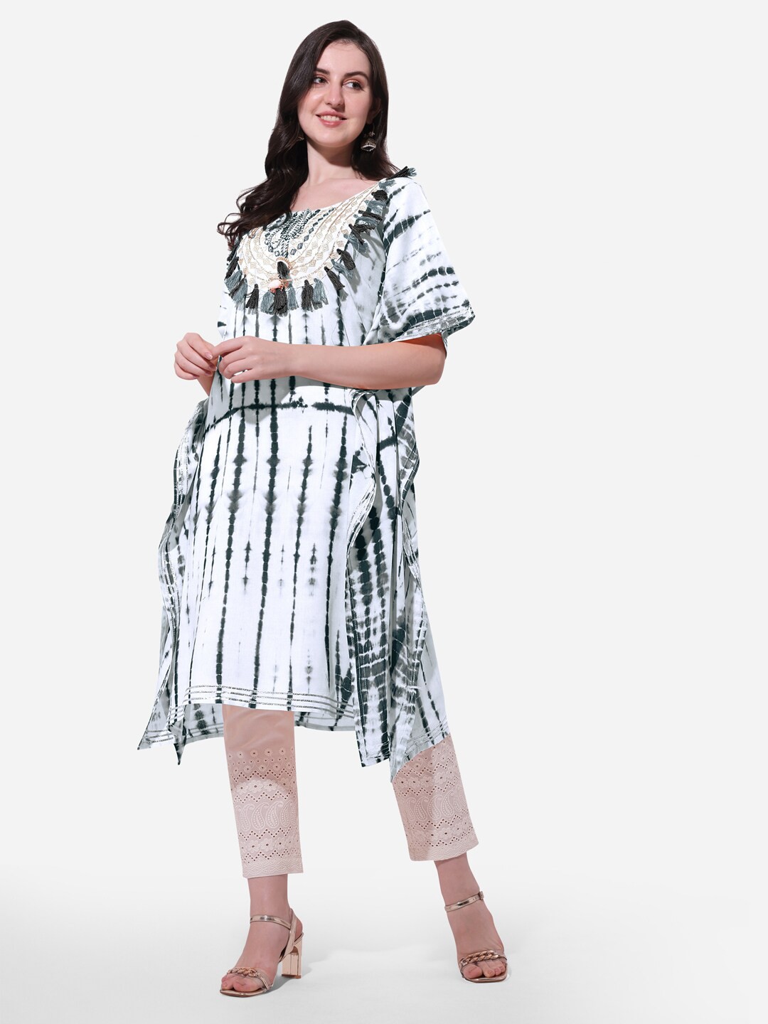 

KALINI Women Black & White Printed Extended Sleeves Kaftan Kurta