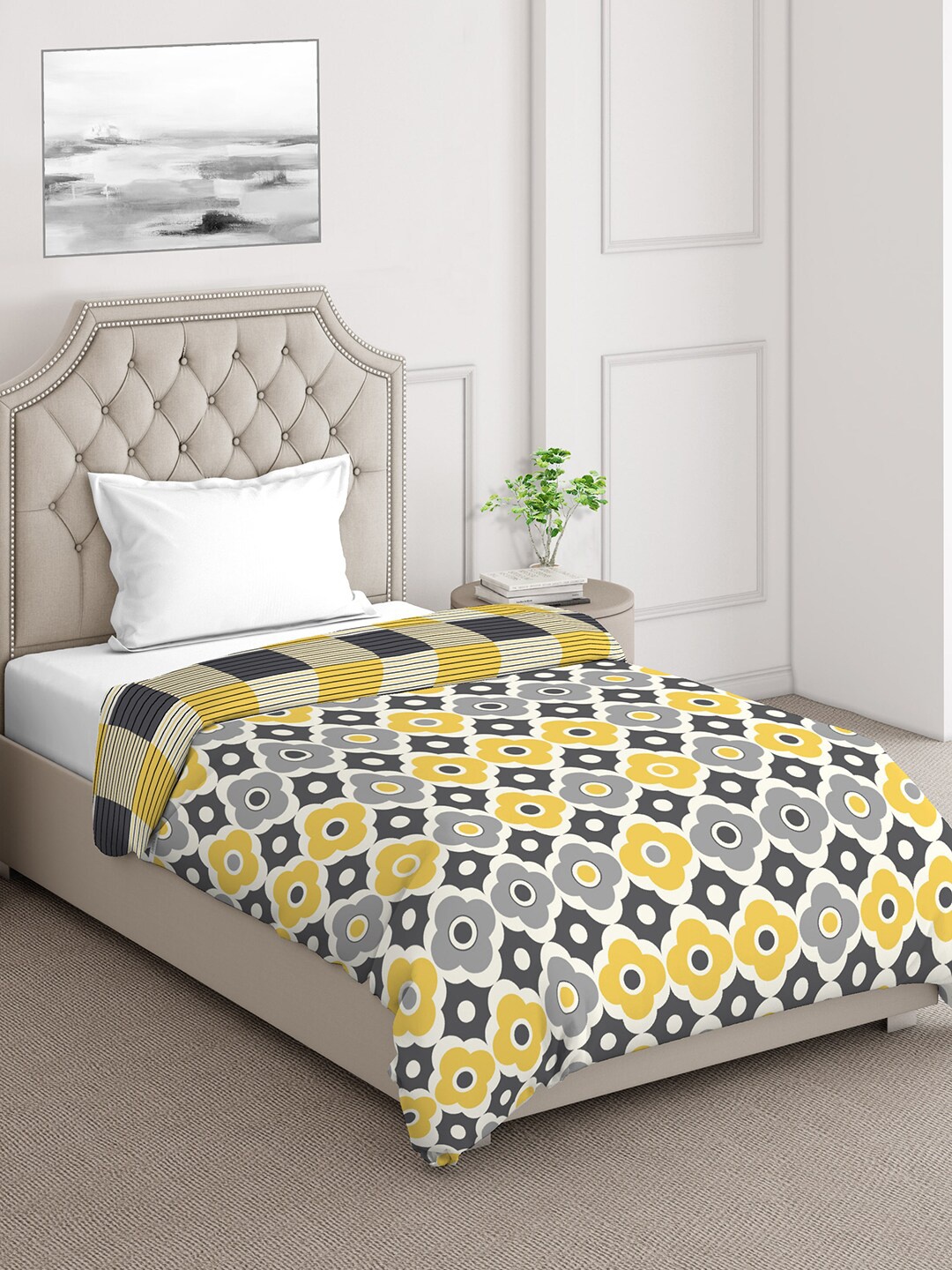 

Layers Firenze Yellow & Grey Floral Mild Winter 120 GSM Cotton Single Bed Comforter