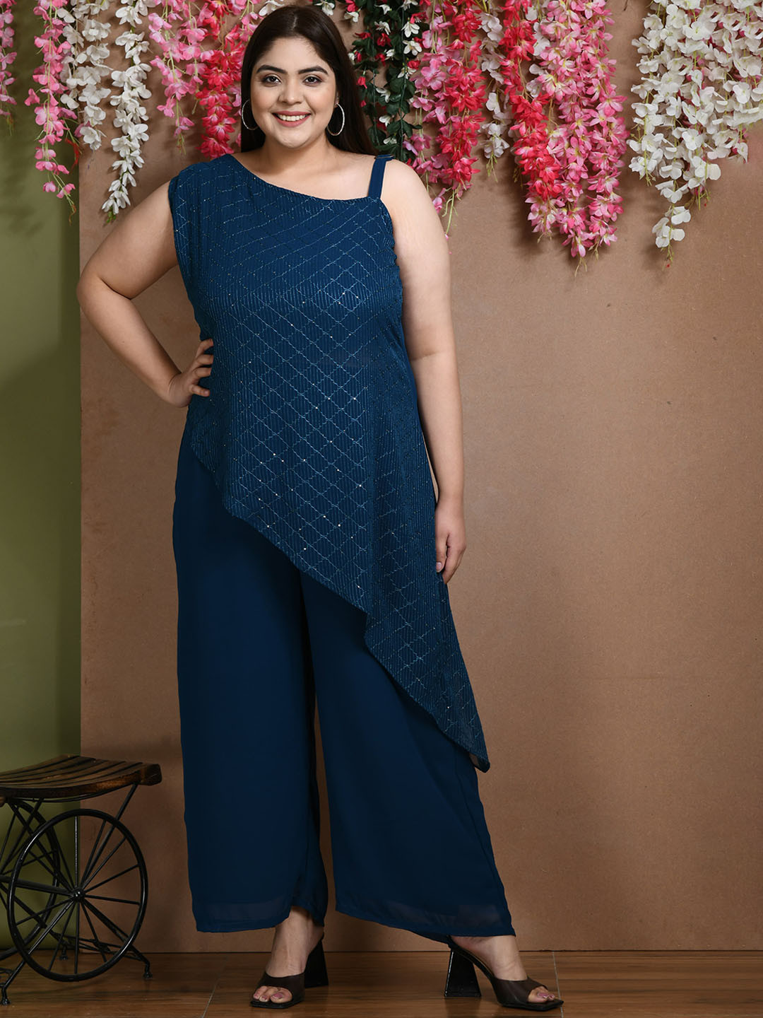 

PrettyPlus by Desinoor.com Plus Size Embroidered Sequinned Tunic with Palazzos Kurta Set, Teal