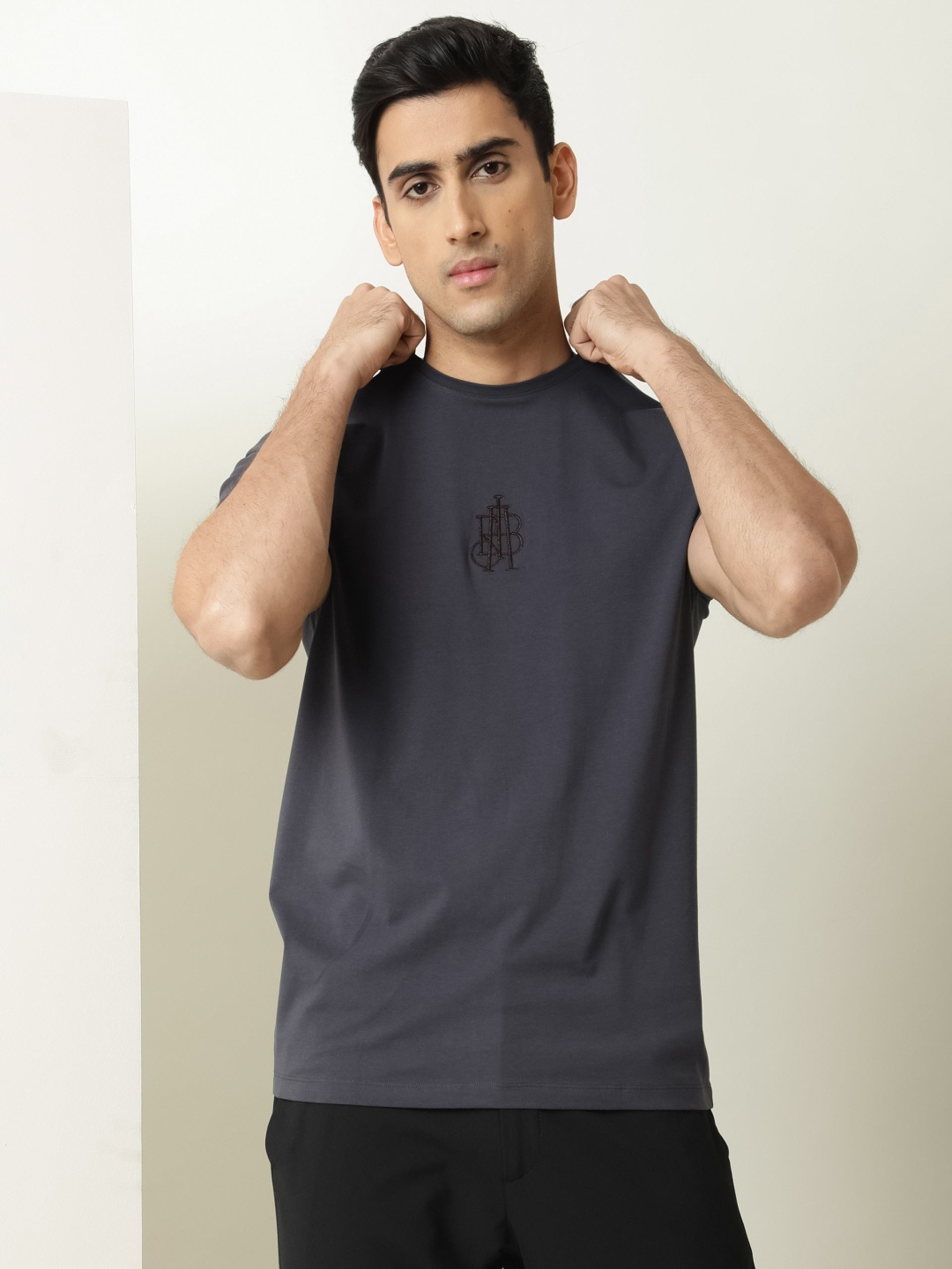 

RARE RABBIT Men Rings-4 Slim Fit Solid Polo Collar T-Shirt, Grey