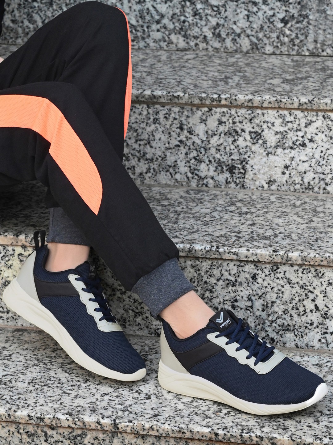 

Yuuki Men Mesh Running Non-Marking Sports Shoes, Navy blue
