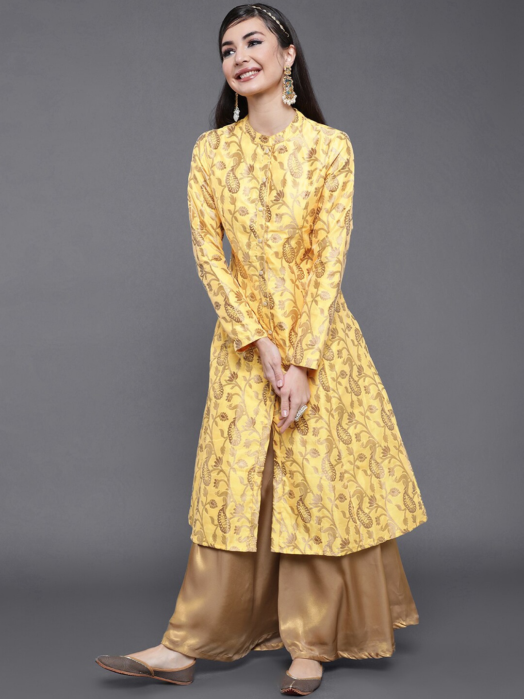 

saubhagya Women Ethnic Motifs Woven Design Mandarin Collar Zari Kurta, Yellow