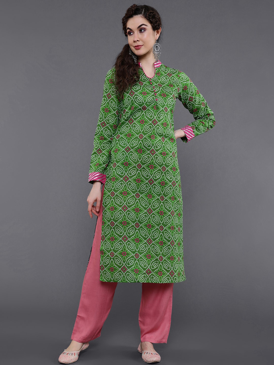 

saubhagya Women Bandani Printed Gotta Patti Detail Kurta, Green
