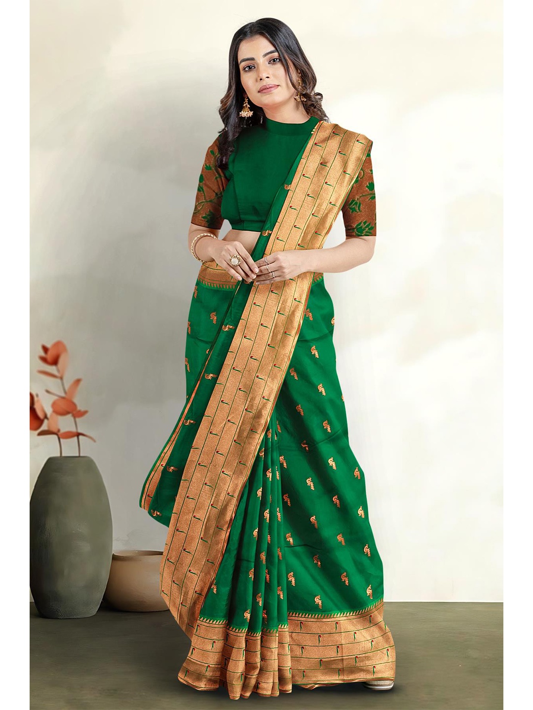 

Kalamandir Woven Design Zari Saree, Green