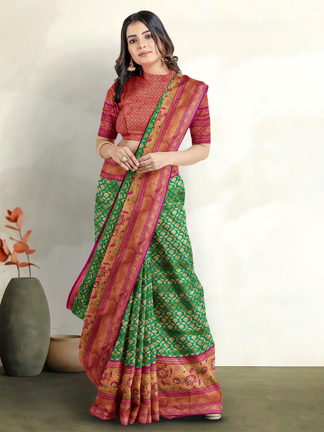 

Kalamandir Woven Design Zari Saree, Green