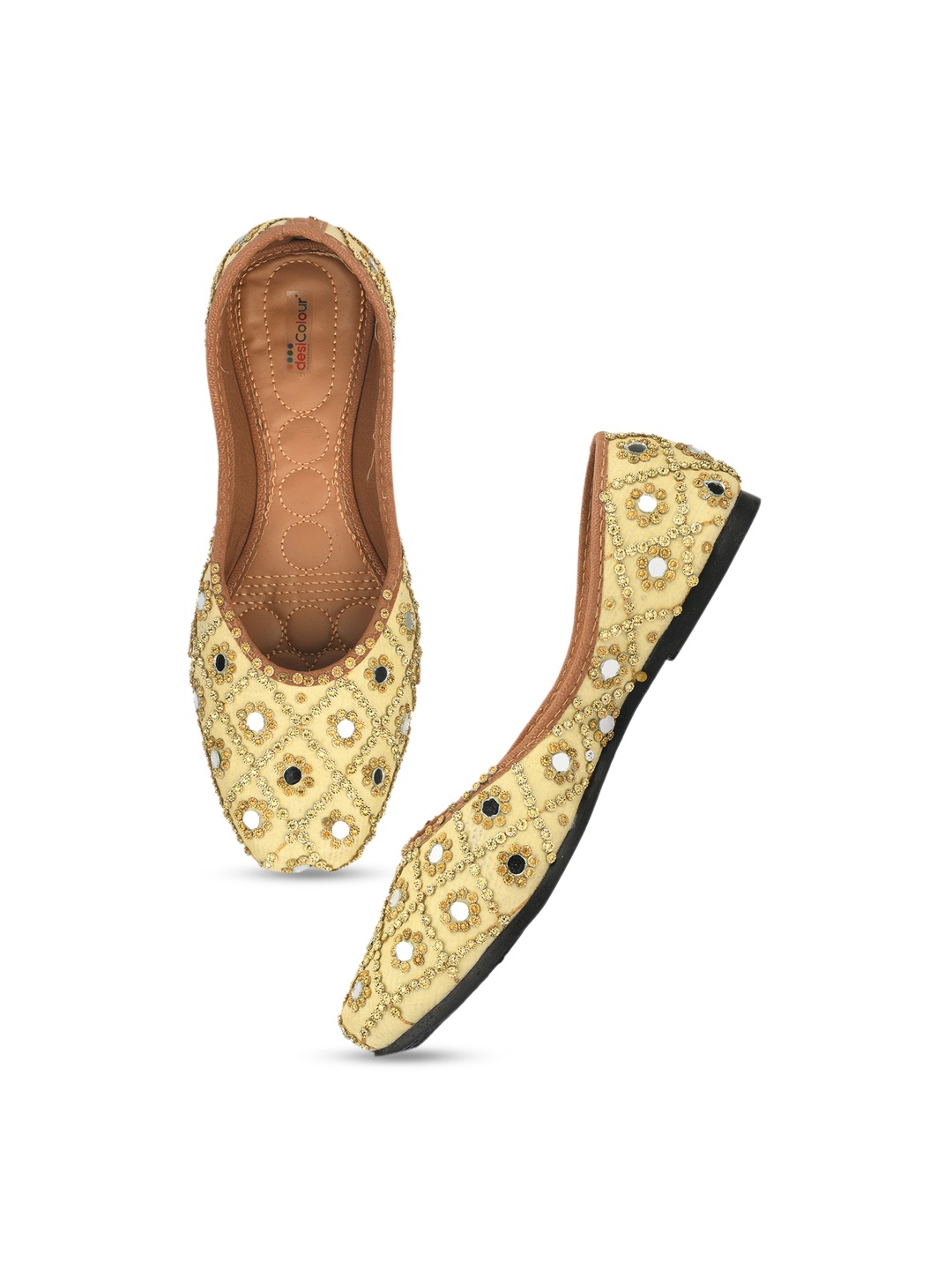 

DESI COLOUR Women Embellished Ethnic Mojaris, Yellow