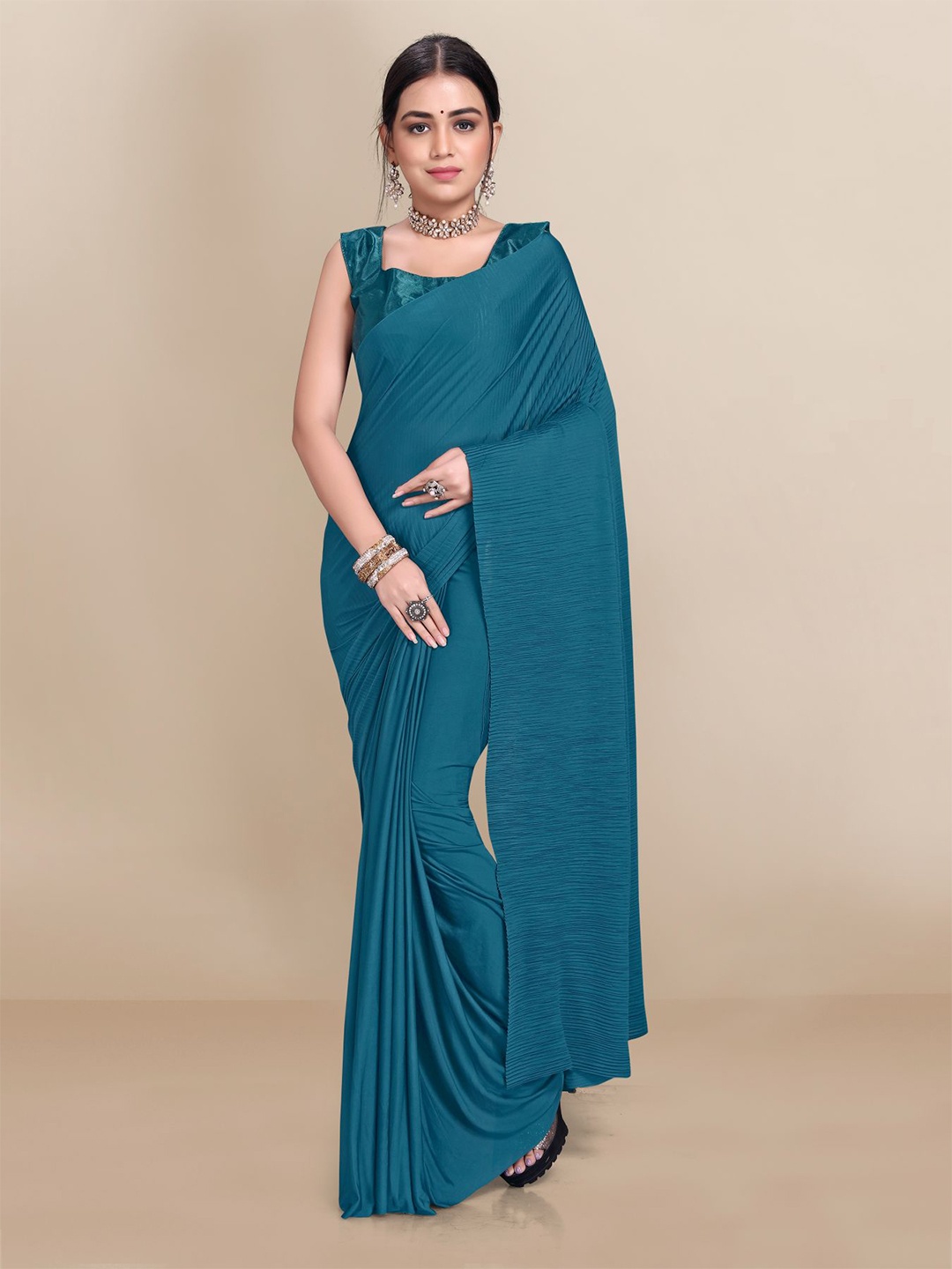 

VAIRAGEE Self Design Striped Saree, Teal