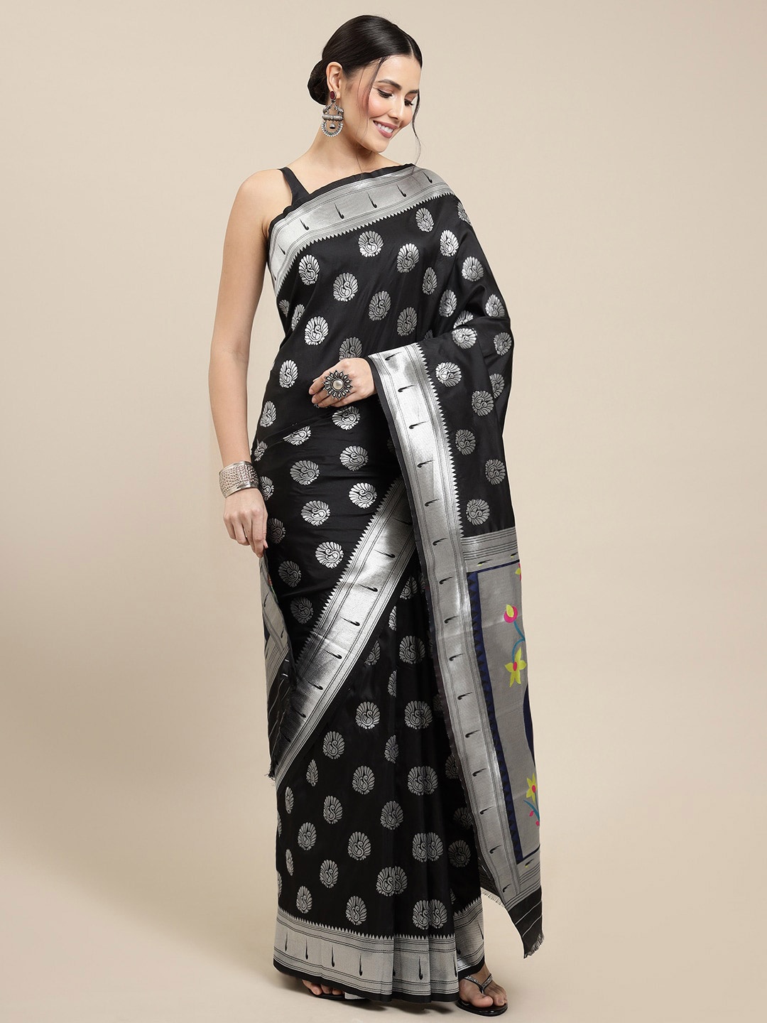 

Royal Rajgharana Saree Ethnic Motif Woven Design Pure Silk Paithani Sarees, Black