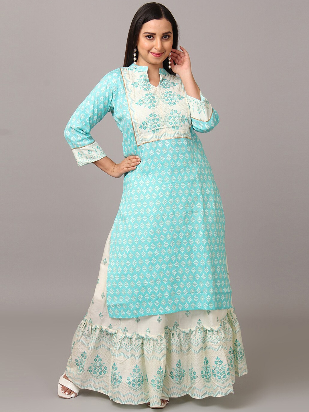 

NAYRA Women Floral Printed Gotta Patti Kurta With Skirt, Blue