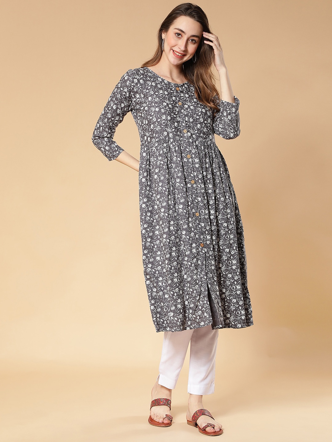 

Fabclub Ethnic Motifs Printed A-Line Pleated Kurta, Grey