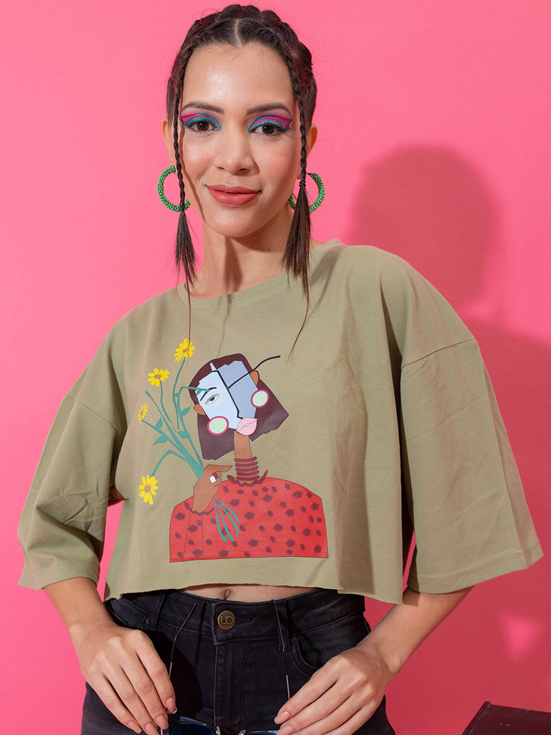 

Stylecast X Hersheinbox Graphic Printed Drop-Shoulder Sleeves Pure Cotton Boxy Crop Top, Olive