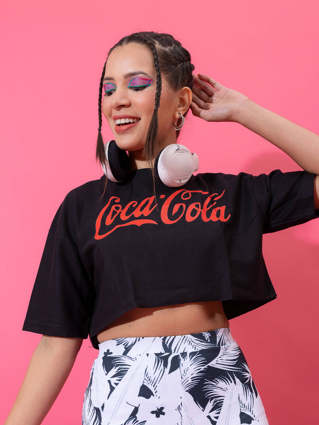 

Stylecast X Hersheinbox Black Typography Printed Pure Cotton Boxy Crop Top