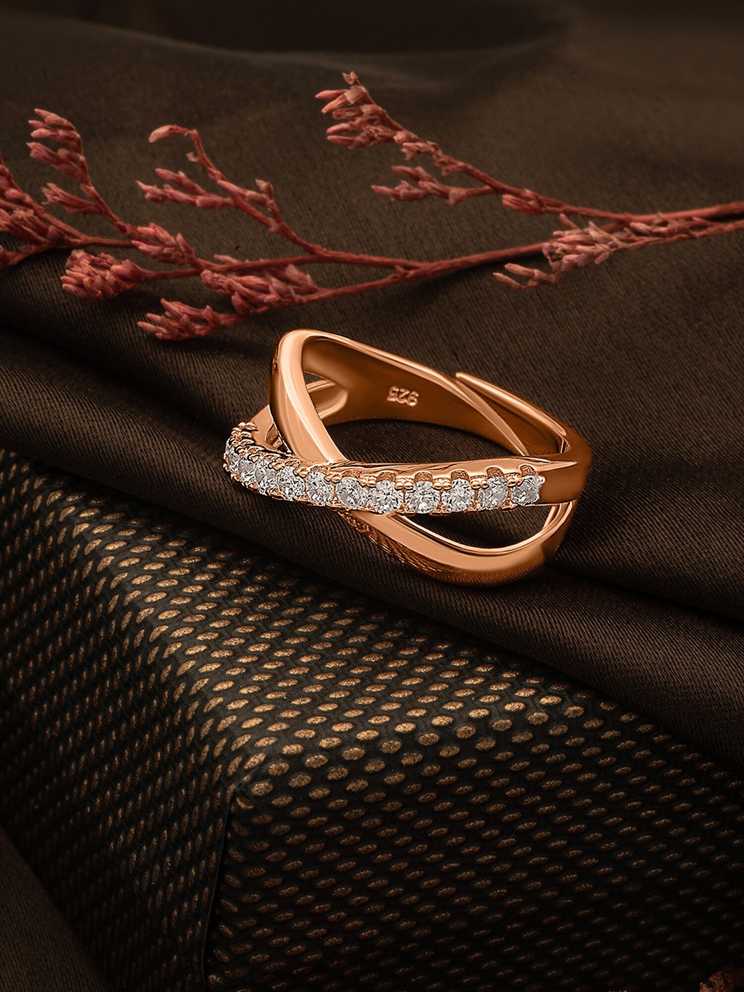 

SILBERRY 925 Sterling Silver Rose Gold-Plated CZ Stone-Studded Crossroad Adjustable Finger Ring