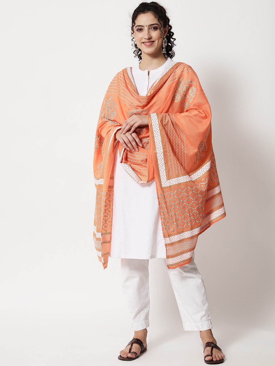 

Pankvi Floral Foil Printed Mulmul Dupatta, Peach