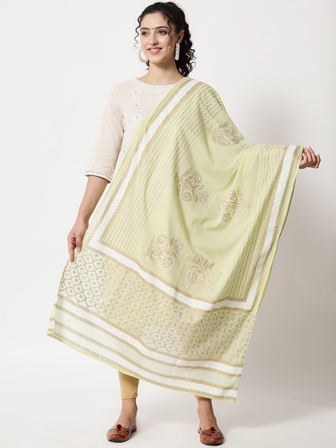 

Pankvi Floral Printed Foil Printed Dupatta, Green