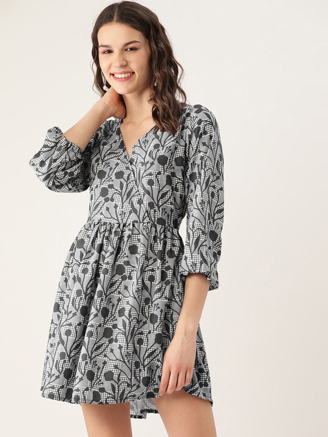 

Sangria Puff Sleeves Floral Mini Wrap Dress, Black