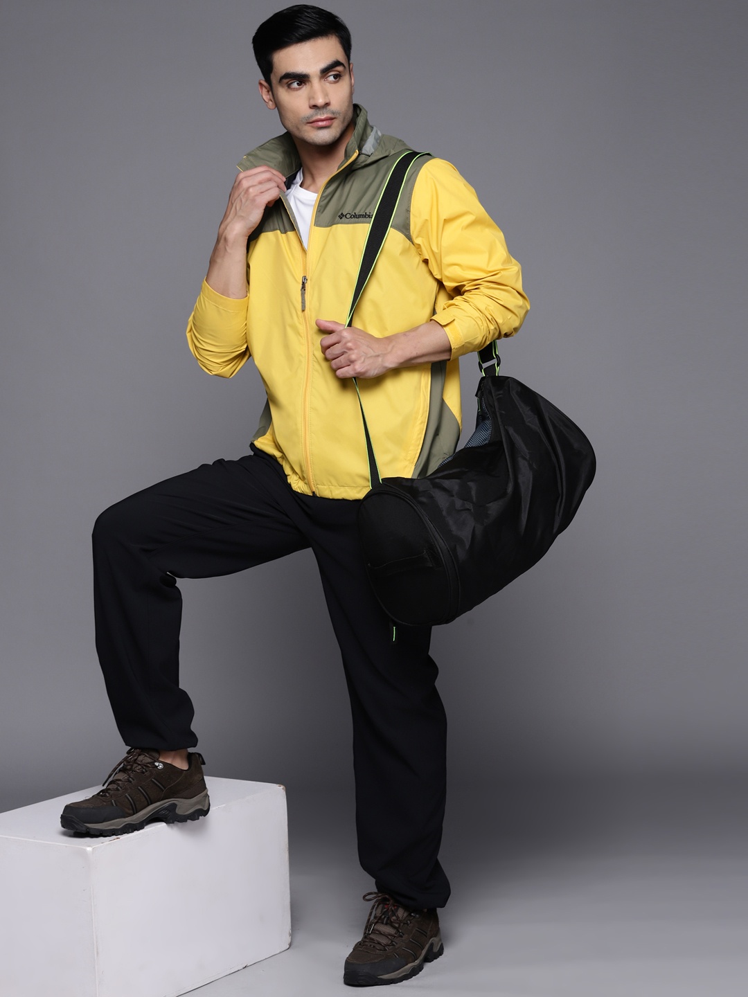 

Columbia Men Nylon Glennaker Lake Rain Jacket, Yellow