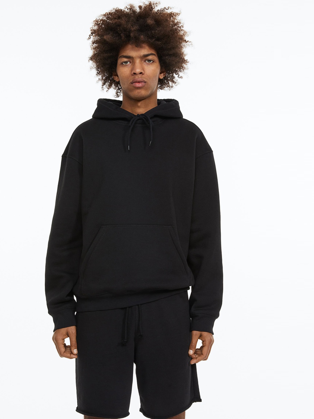 

H&M Men Regular Fit Sweatshirt Shorts, Black