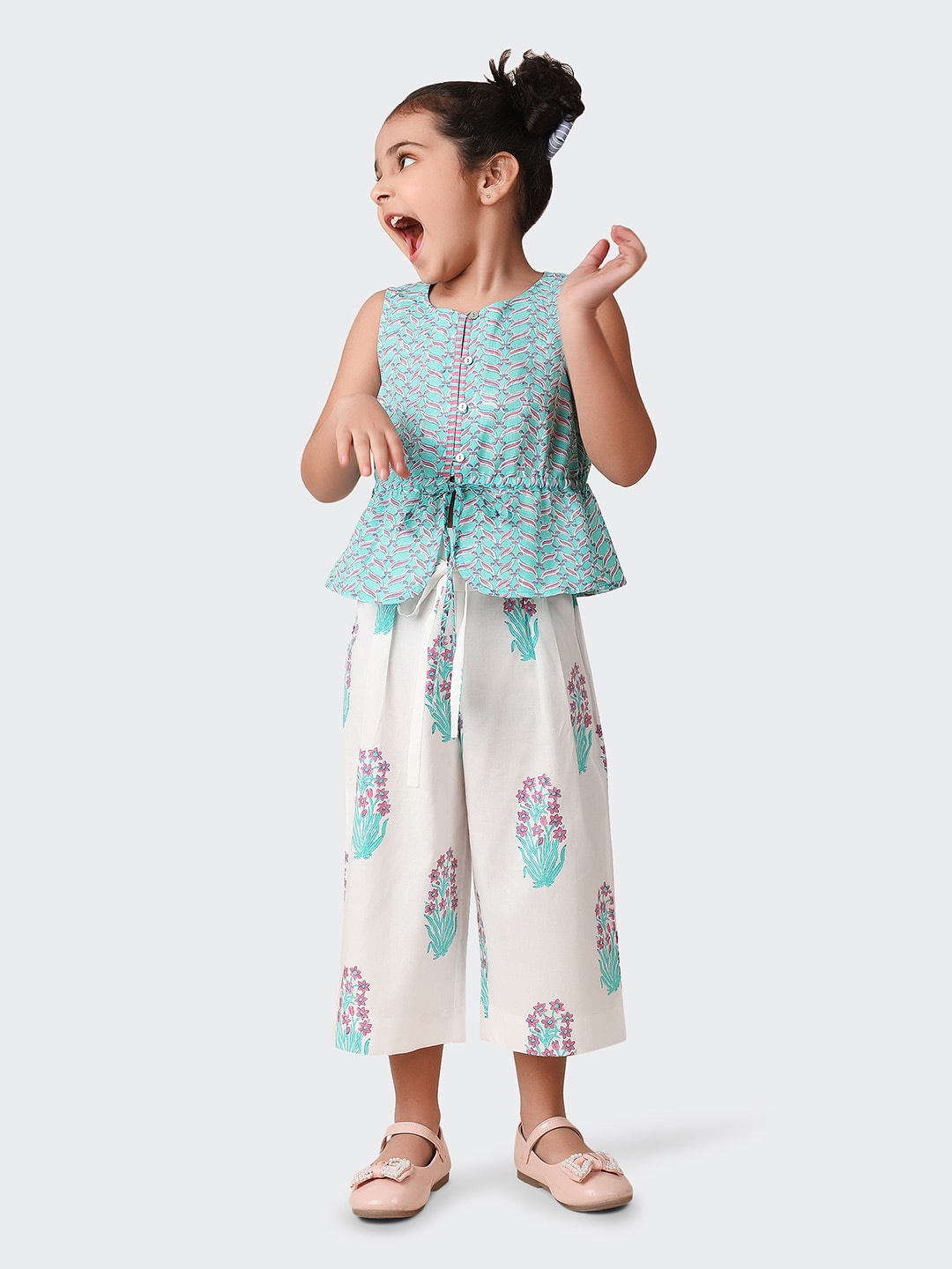 

Fabindia Girls Printed Sleeveless Pure Cotton Top with Trouser, Blue