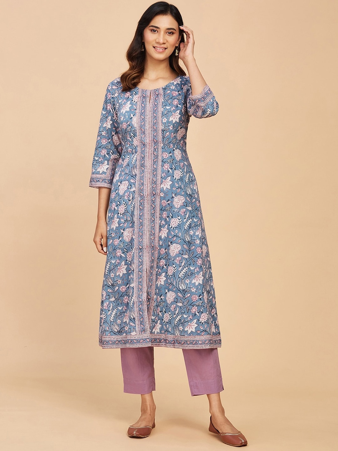 

Fabindia Women Floral Printed Pure Cotton Kurta, Blue