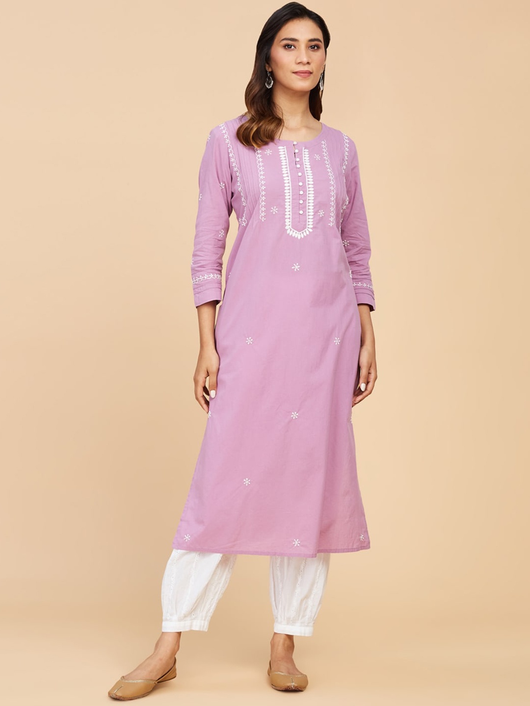 

Fabindia Women Chikankari Thread Work Pure Cotton A-Line Kurta, Lavender