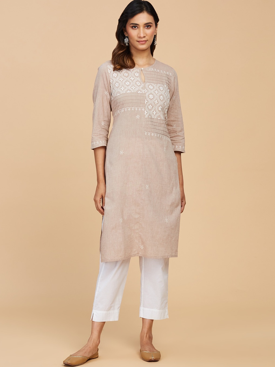 

Fabindia Floral Embroidered Thread Work Pure Cotton Kurta, Beige