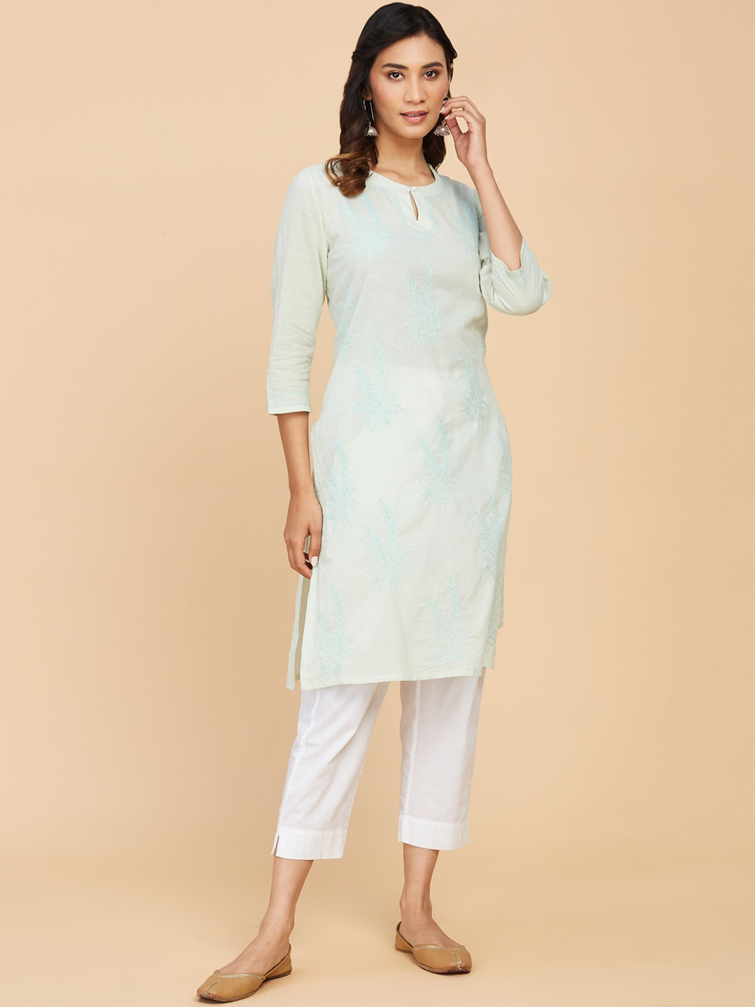 

Fabindia Women Chikankari Pure Cotton Kurta, Sea green