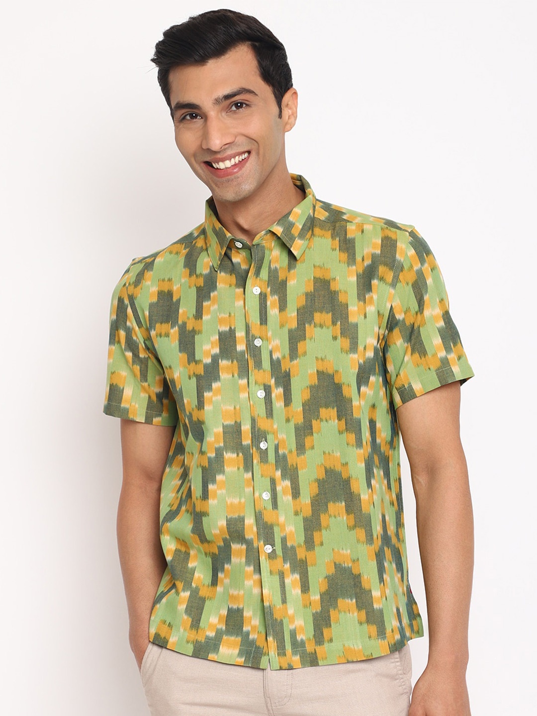 

Fabindia Geometric Printed Casual Cotton Shirt, Green