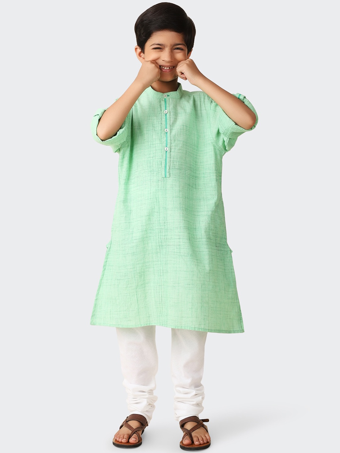 

Fabindia Boys Mandarin Collar Kurta, Green