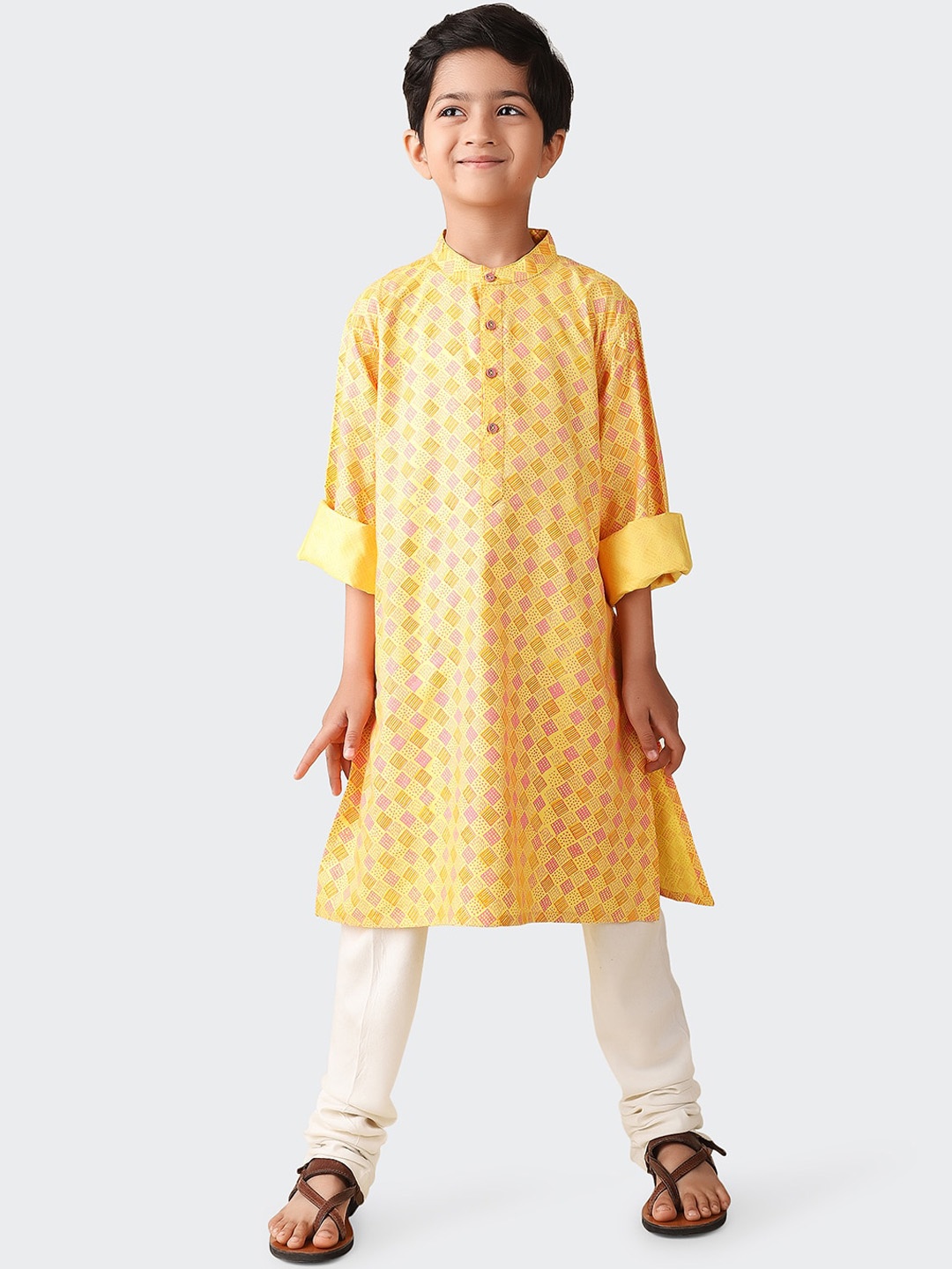 

Fabindia Boys Geometric Printed Kurta, Yellow