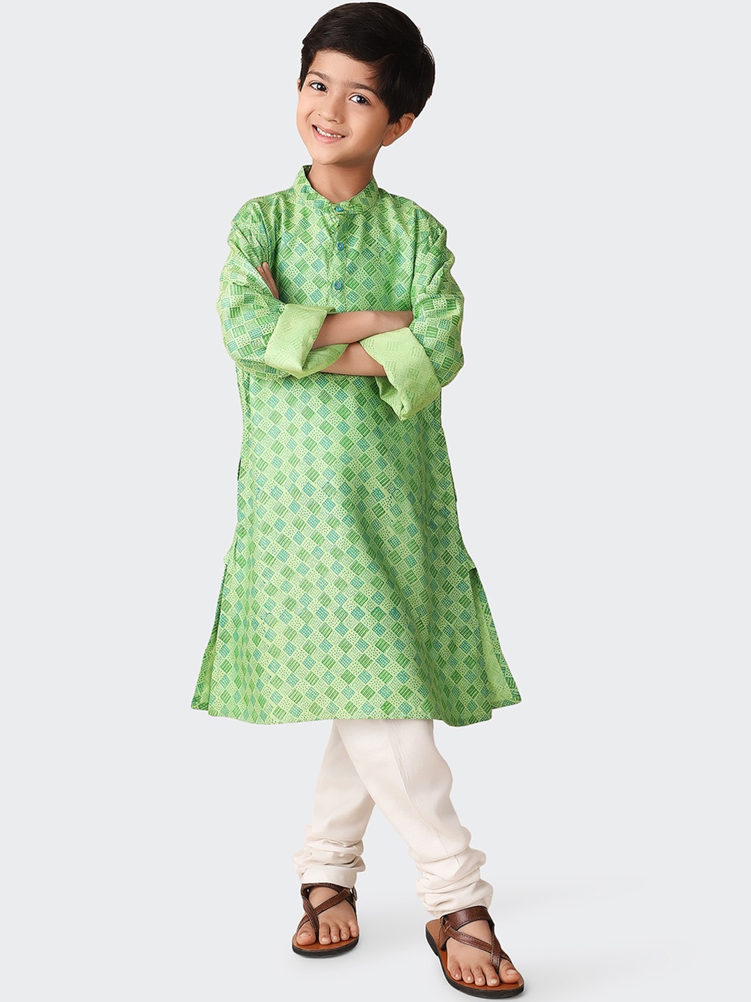 

Fabindia Boys Geometric Printed Mandarin Collar Kurta, Green
