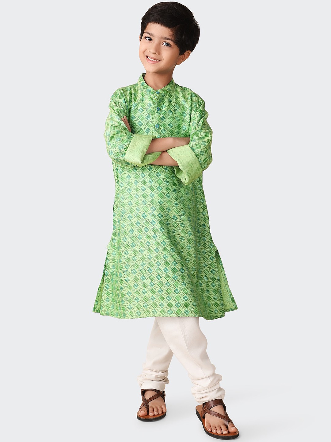 

Fabindia Boys Geometric Printed Mandarin Collar Kurta, Green